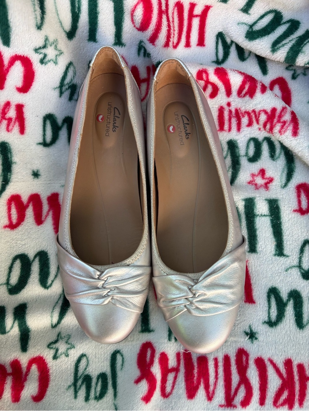 Clarks Metallic Ivory/Champagne Knotted Ballet Flats